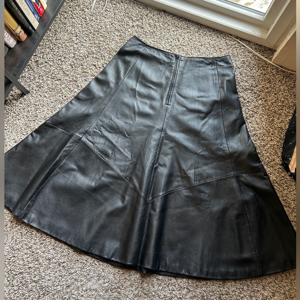 Della Roufogali Vintage black leather skirt Size 12 - Picture 8 of 8